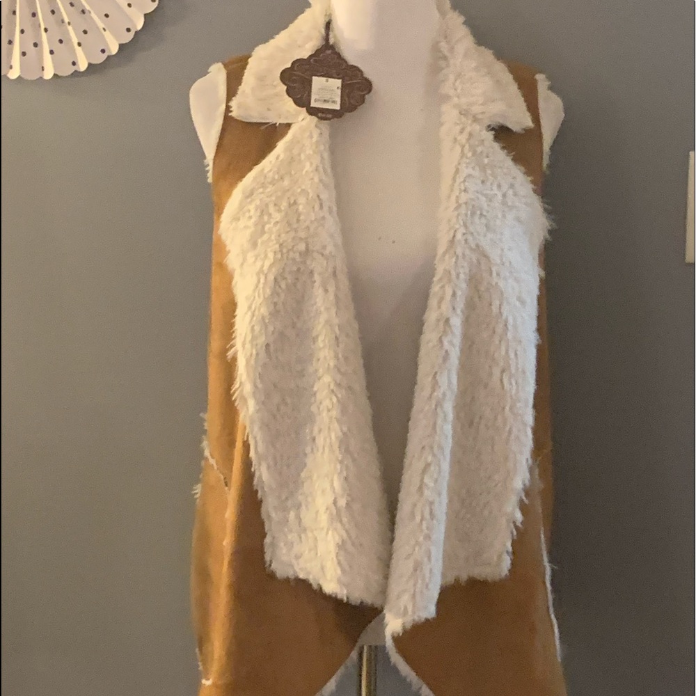 Suede vest new with tag